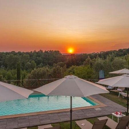 Agriturismo Poggio Bonelli คาสเตลนูโอโว เบราร์เดนกา ภายนอก รูปภาพ