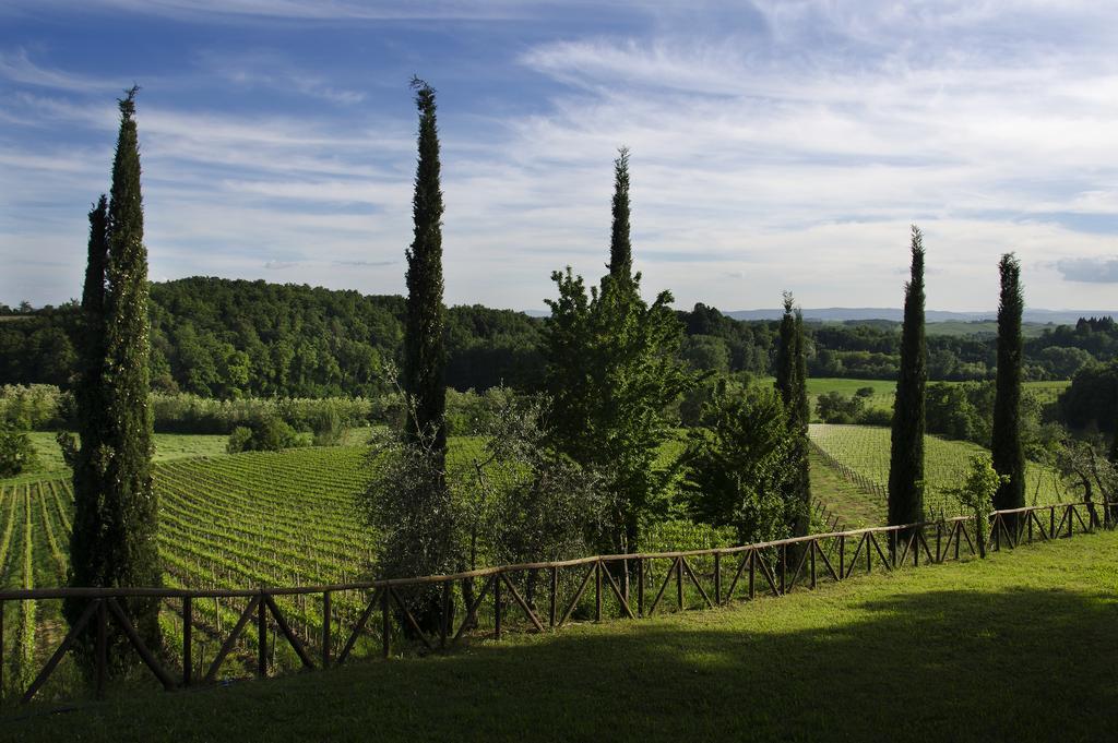 Agriturismo Poggio Bonelli คาสเตลนูโอโว เบราร์เดนกา ภายนอก รูปภาพ