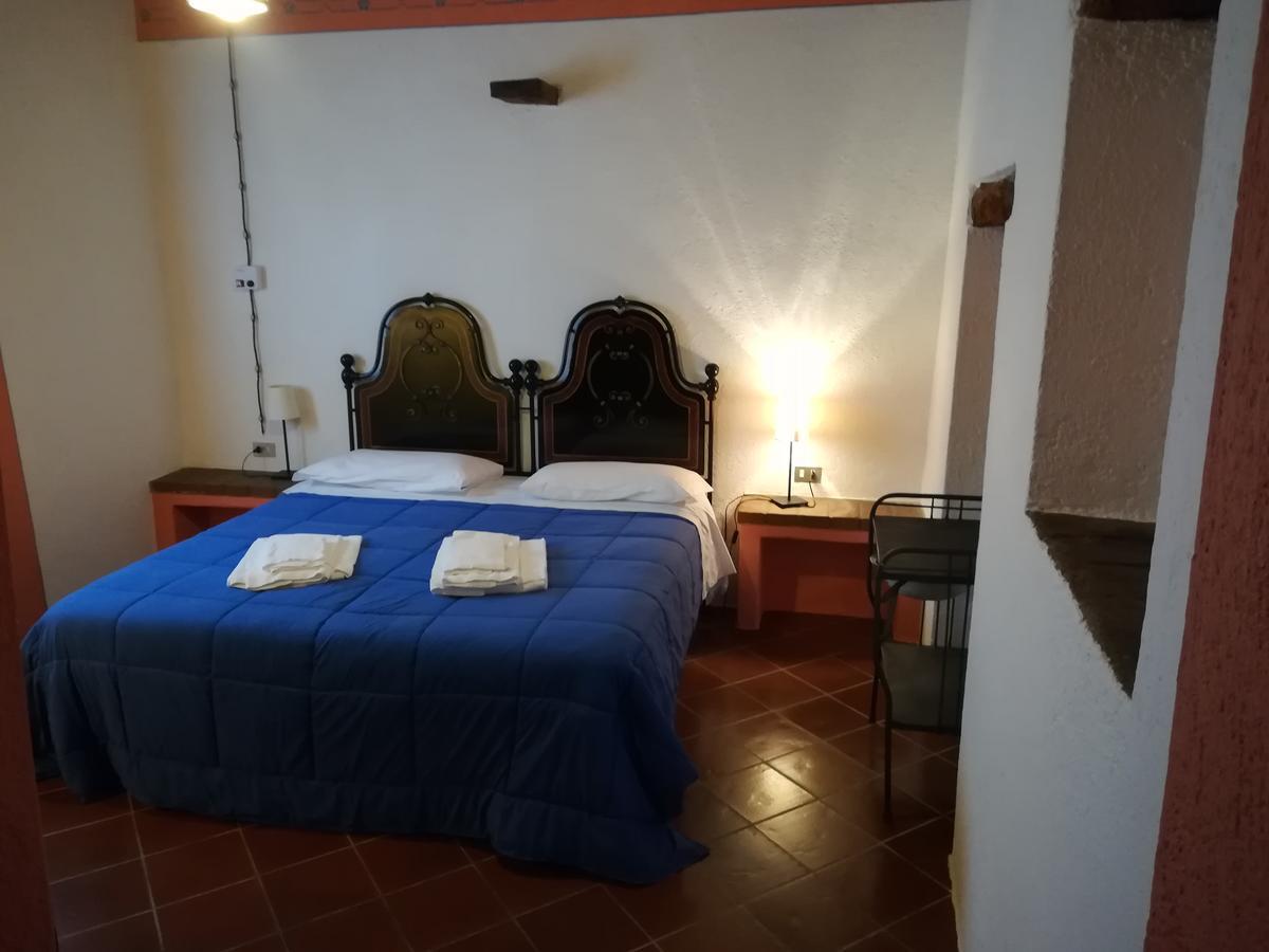 Agriturismo Poggio Bonelli คาสเตลนูโอโว เบราร์เดนกา ภายนอก รูปภาพ