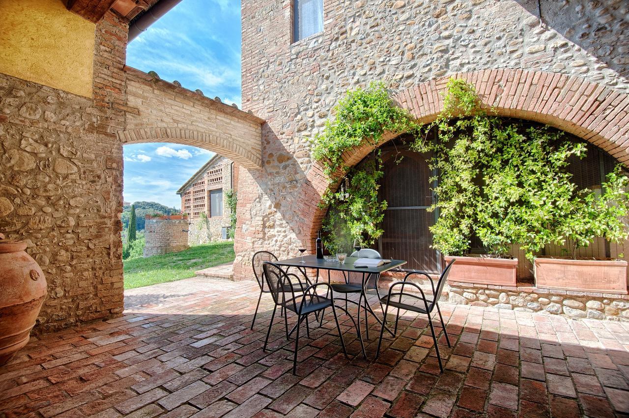 Agriturismo Poggio Bonelli คาสเตลนูโอโว เบราร์เดนกา ภายนอก รูปภาพ